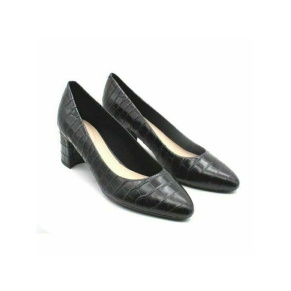 NWT EVOLVE Womens Black Almond Toe Block Heel Slip On Leather Pumps Shoes 8.5 W